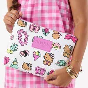 NWT aloha collection x hello kitty mid pouch